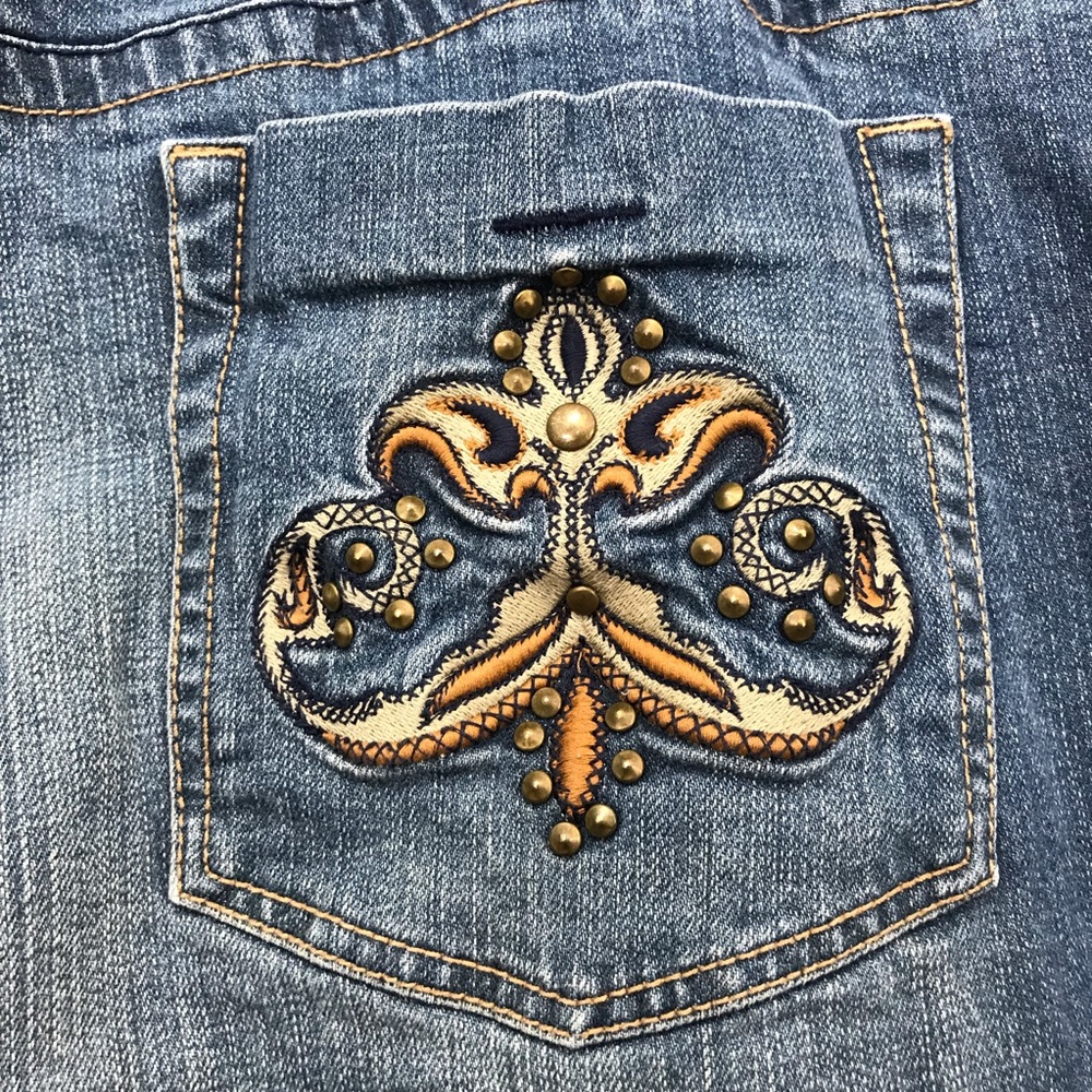 Gorgeous butt Venezia Jeans! Plus size 24